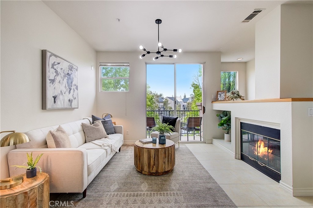 108 Byrnes Ln, photograph 1 of 5