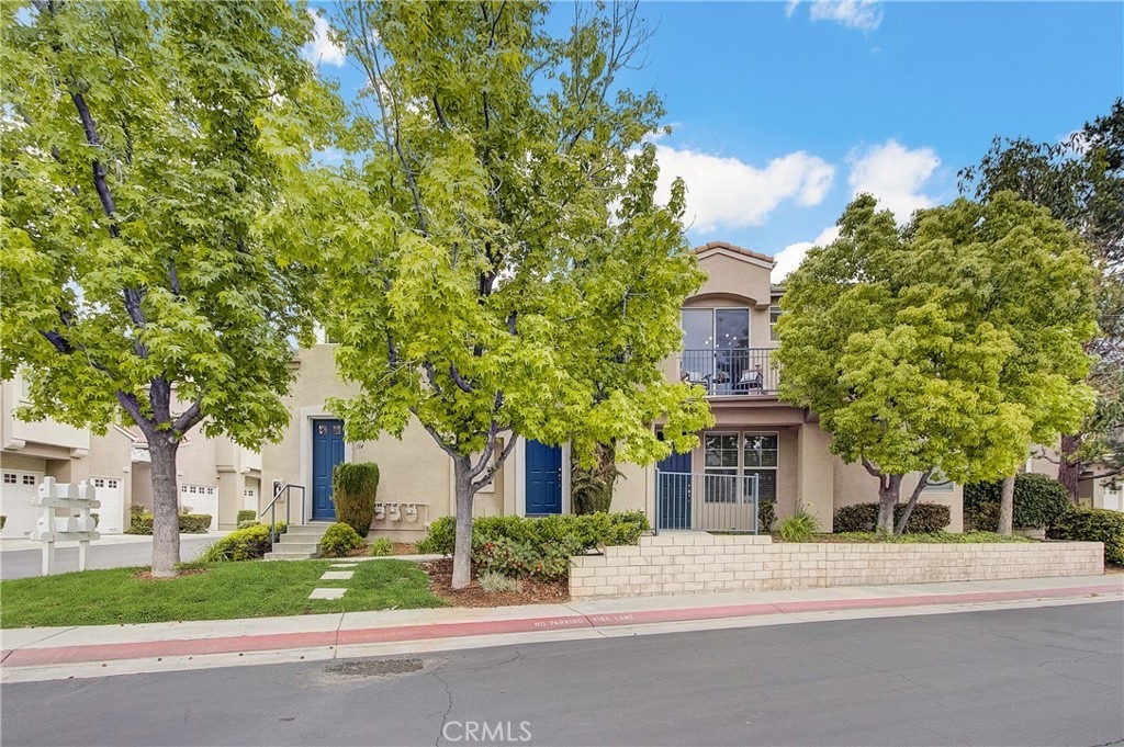 108 Byrnes Ln, photograph 2 of 5