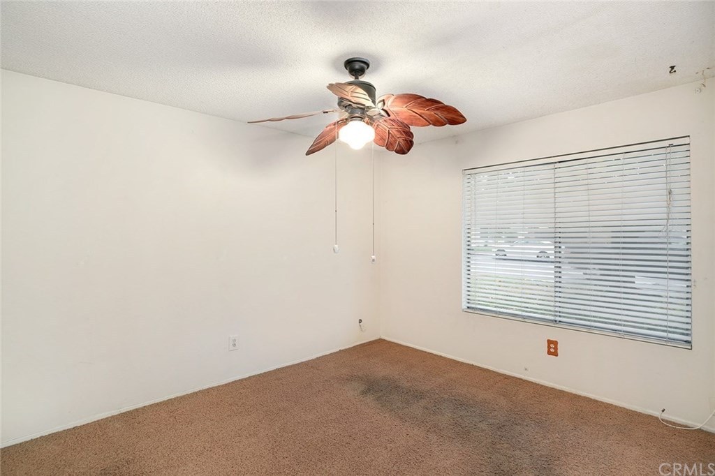 12101 Pearce Ave, photograph 4 of 5