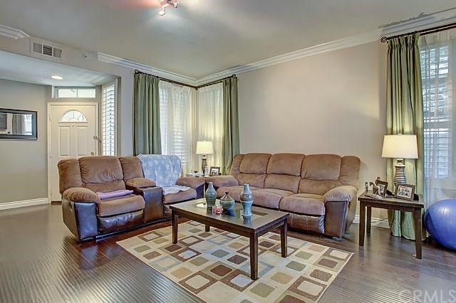 12625 Doral, photograph 4 of 5