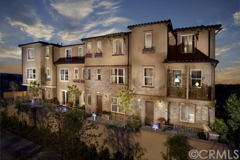 143 Aliso Ridge Loop, photograph 2 of 5