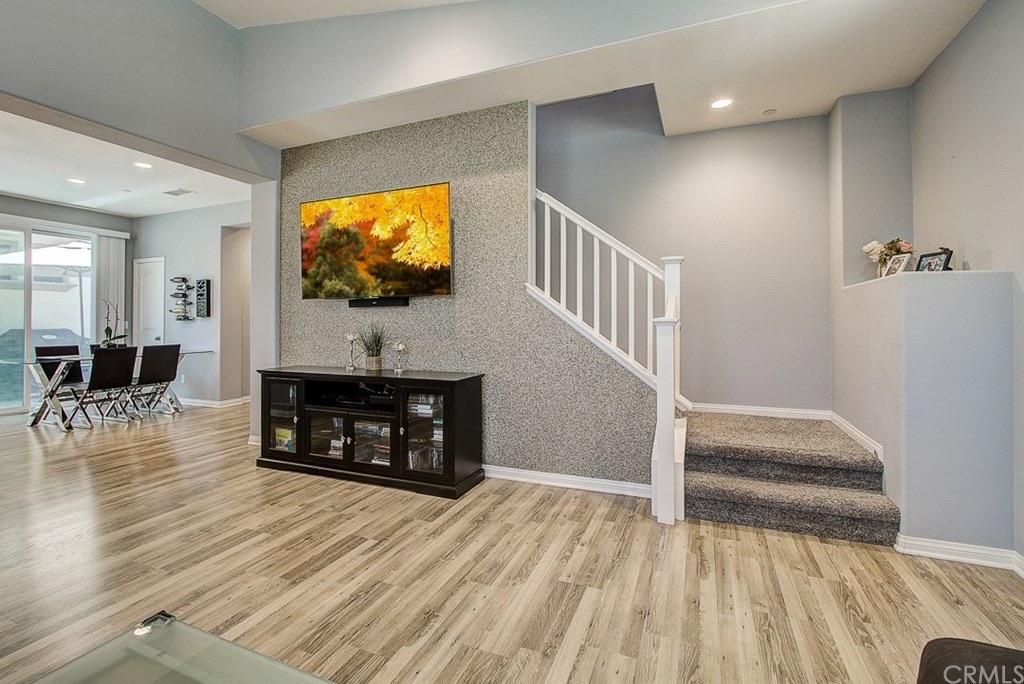 1857 Harvest Cir, photograph 4 of 5
