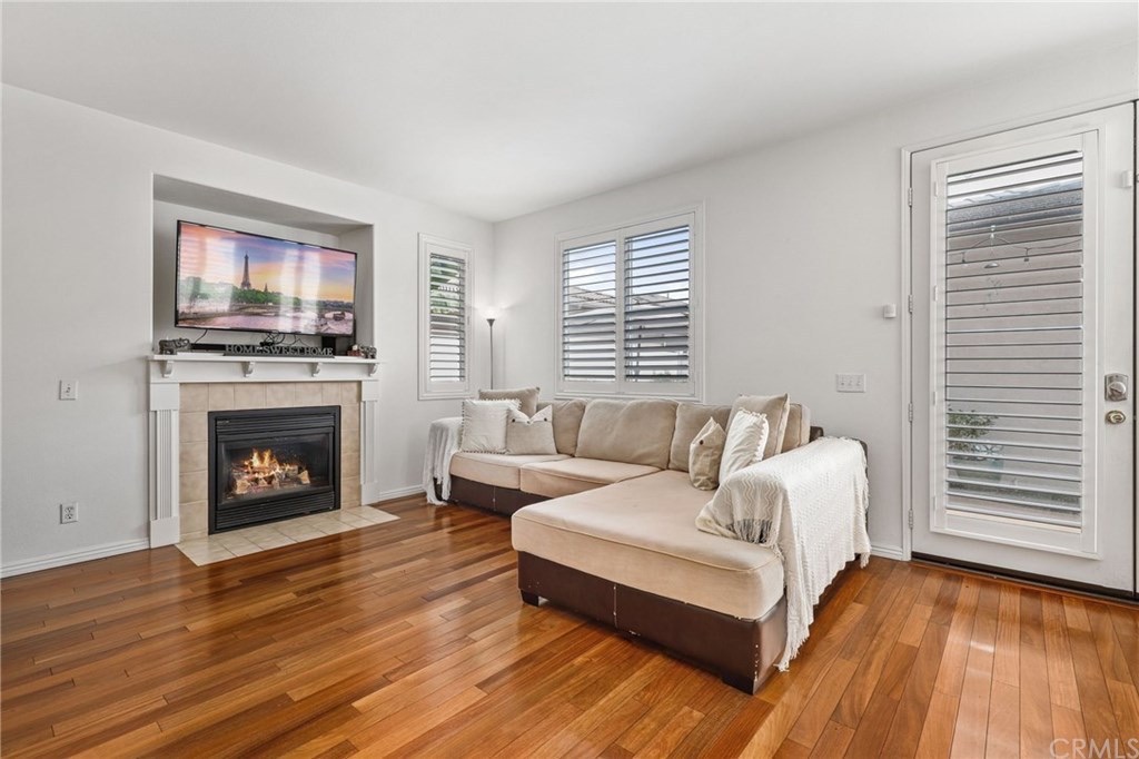 189 Kensington #29, photograph 4 of 5