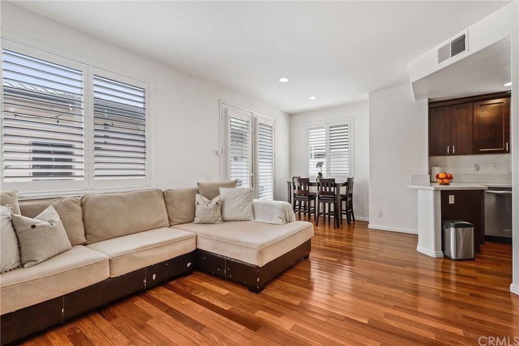 189 Kensington #29, photograph 5 of 5