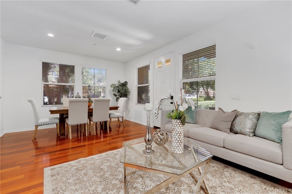202 Coral Rose, photograph 4 of 5