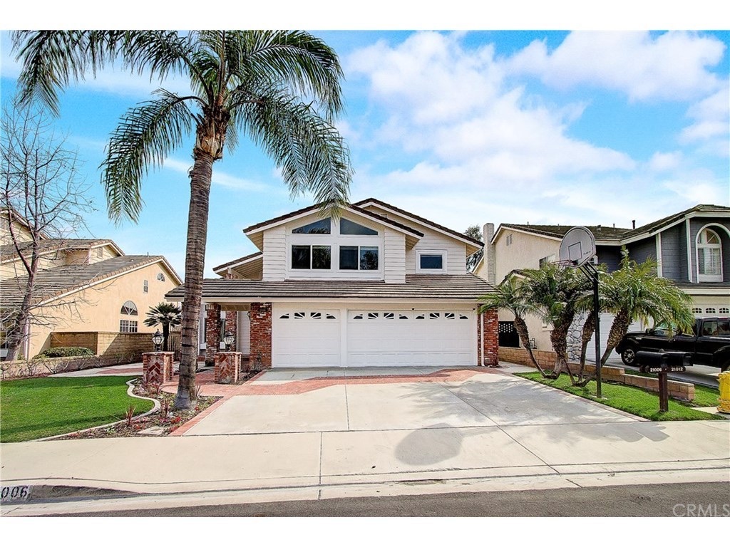 21006 Cantebury Ln, photograph 1 of 5