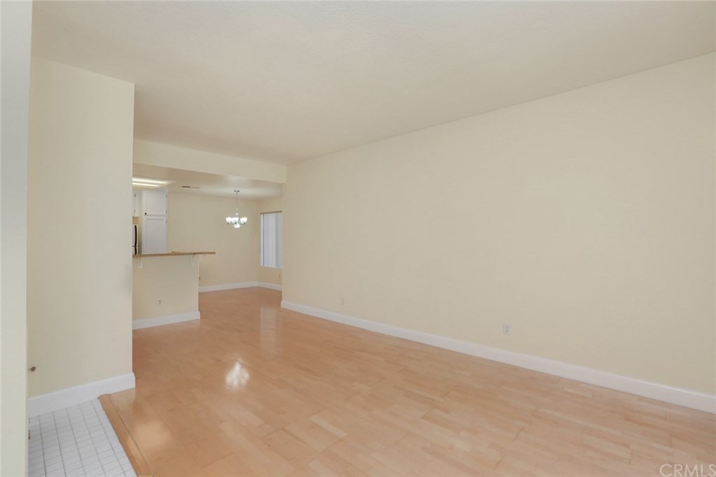 21201 Camelia Unit 33, photograph 4 of 5