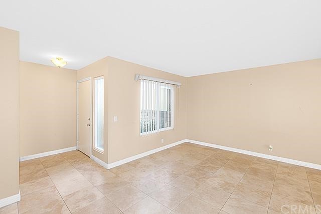 22922 Galaxy Ln, photograph 4 of 5