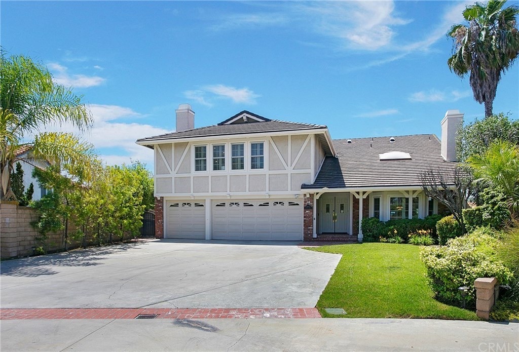 24072 Ironhead Ln, photograph 2 of 5