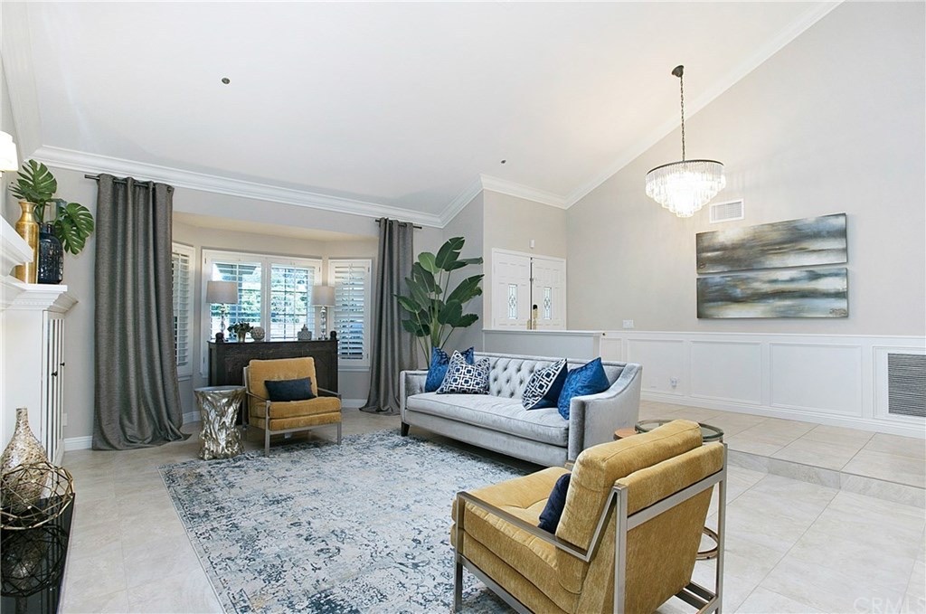 24072 Ironhead Ln, photograph 4 of 5