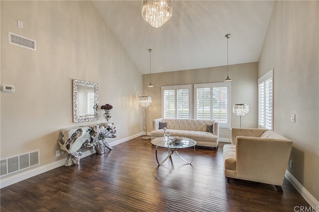 25701 Orchard Rim Ln, photograph 3 of 5
