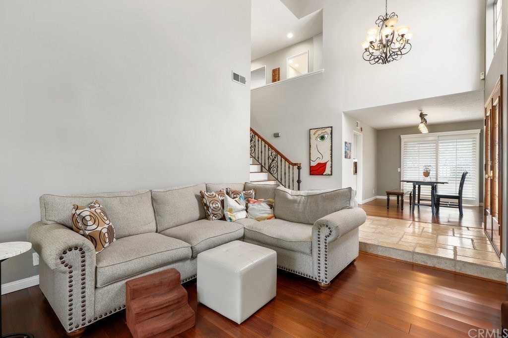 26182 Paseo Marbella, photograph 4 of 5