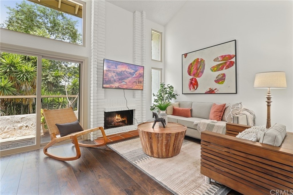 26611 El Toboso, photograph 1 of 5