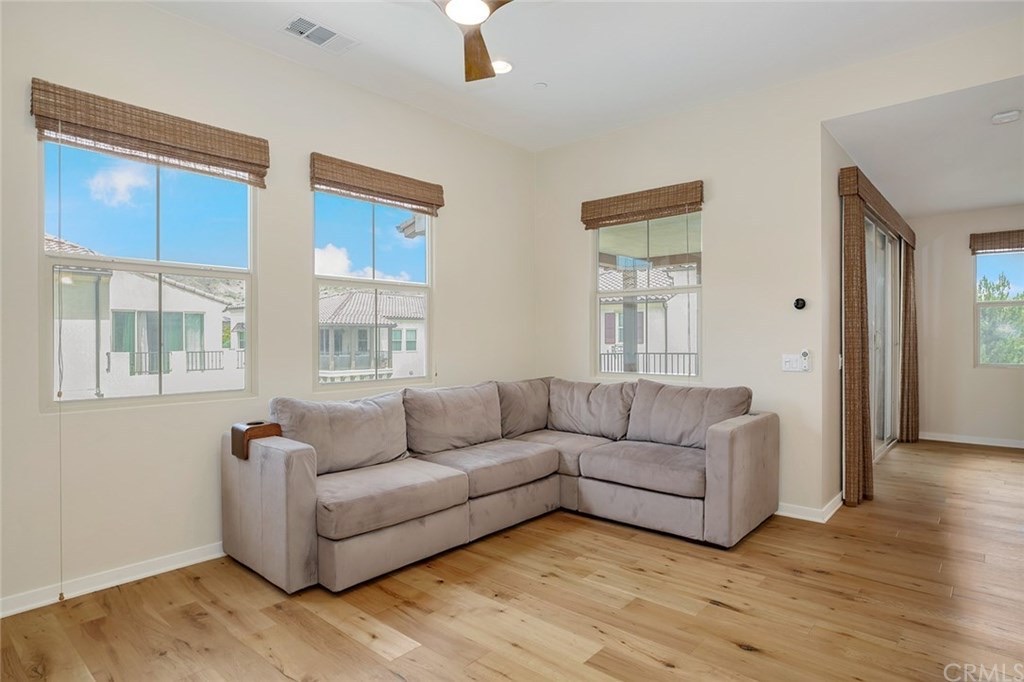 274 Borrego, photograph 5 of 5