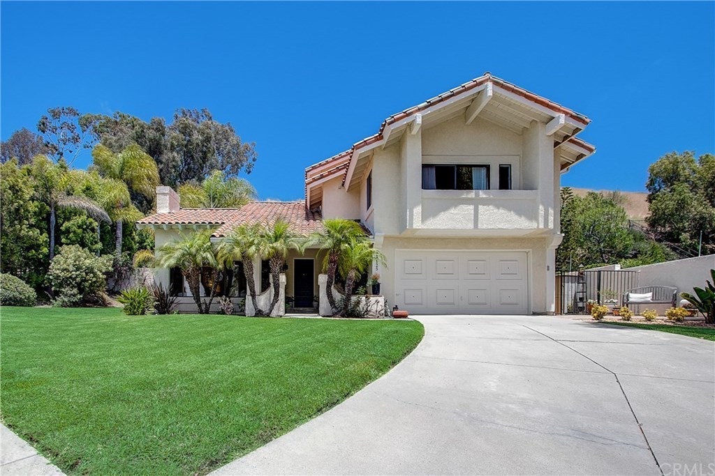 28125 Calle San Remo, photograph 1 of 5