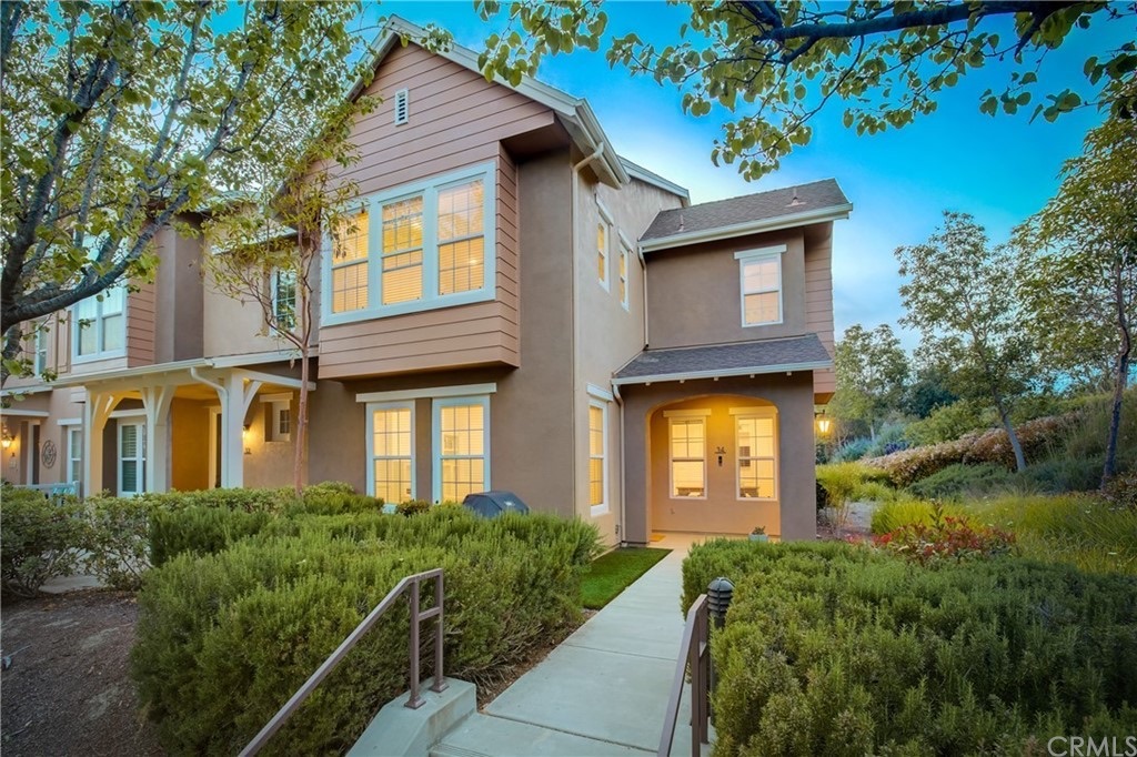 34 Sablewood Cir, photograph 1 of 5