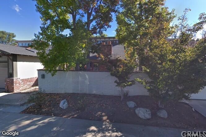 50 Cedar Tree Ln, photograph 1 of 2