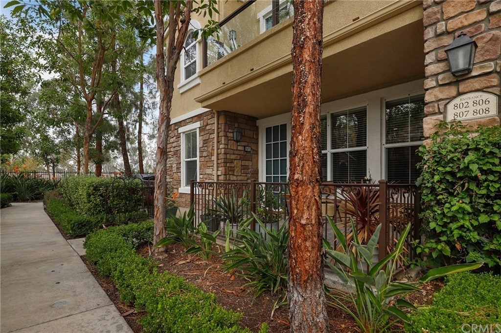 801 Terra Bella, photograph 1 of 5