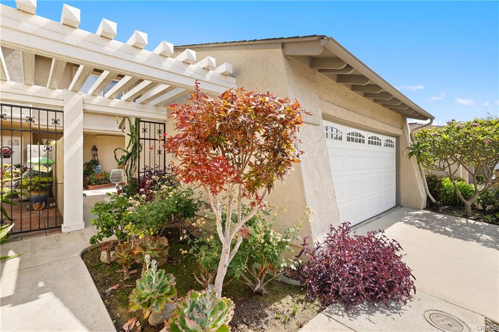 17034 Avenida Suenos, Fountain Valley