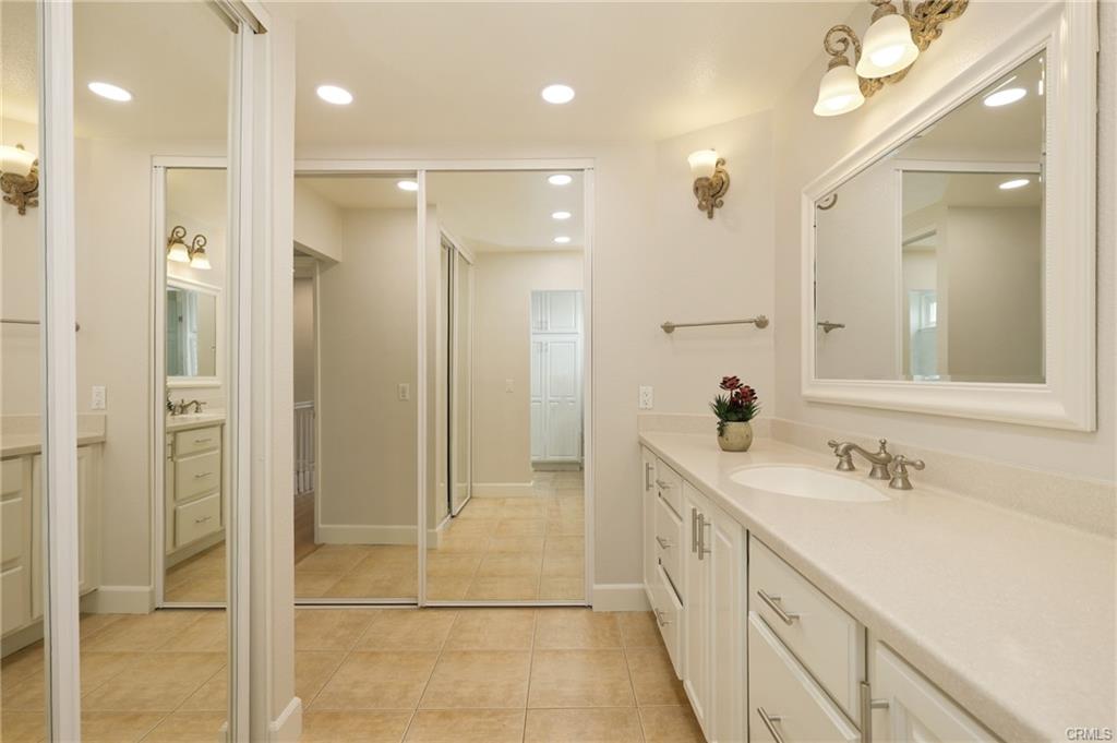 17034 Avenida Suenos, photograph 26 of 62