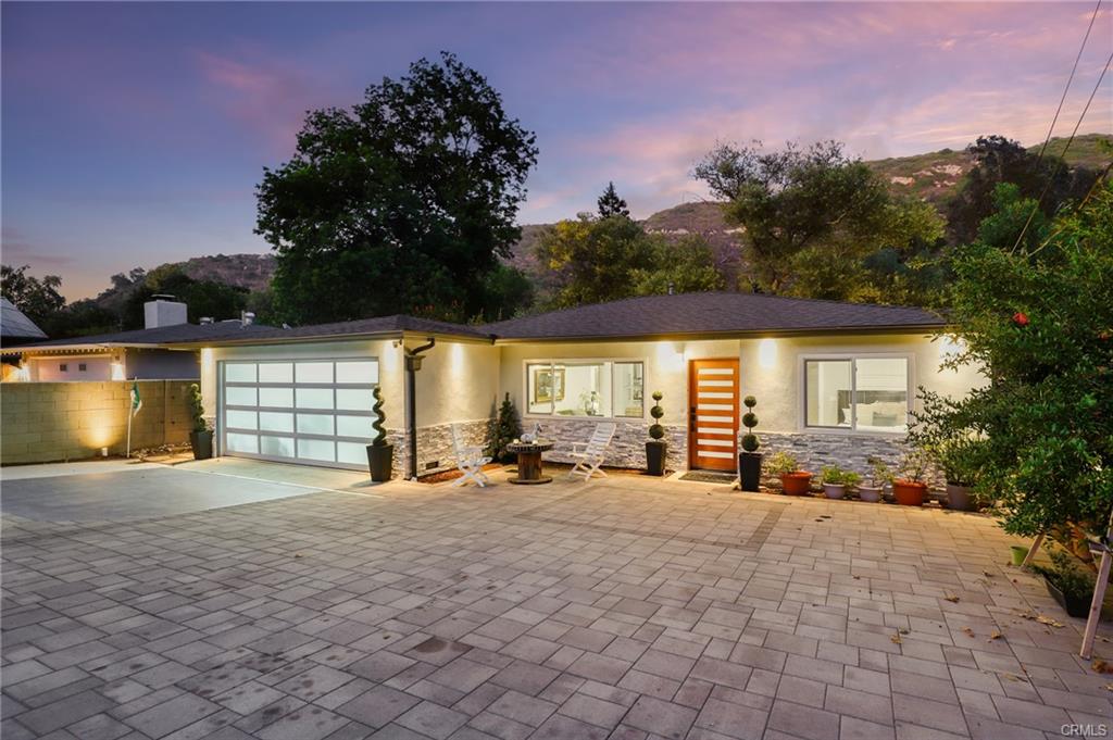 20356 Laguna Canyon Rd, photograph 2 of 56
