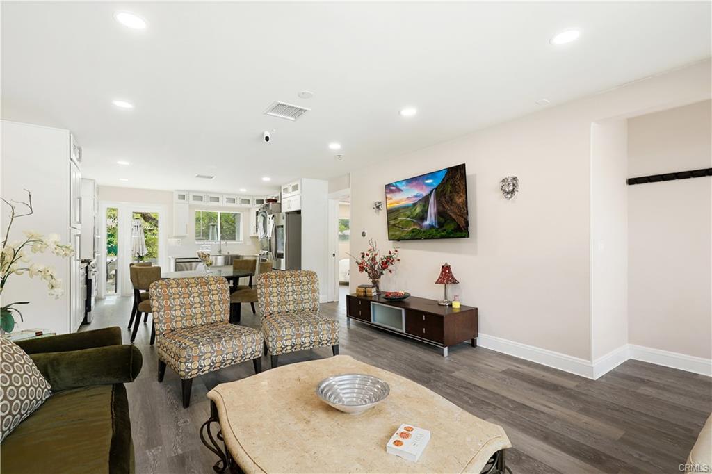 20356 Laguna Canyon Rd, photograph 5 of 56
