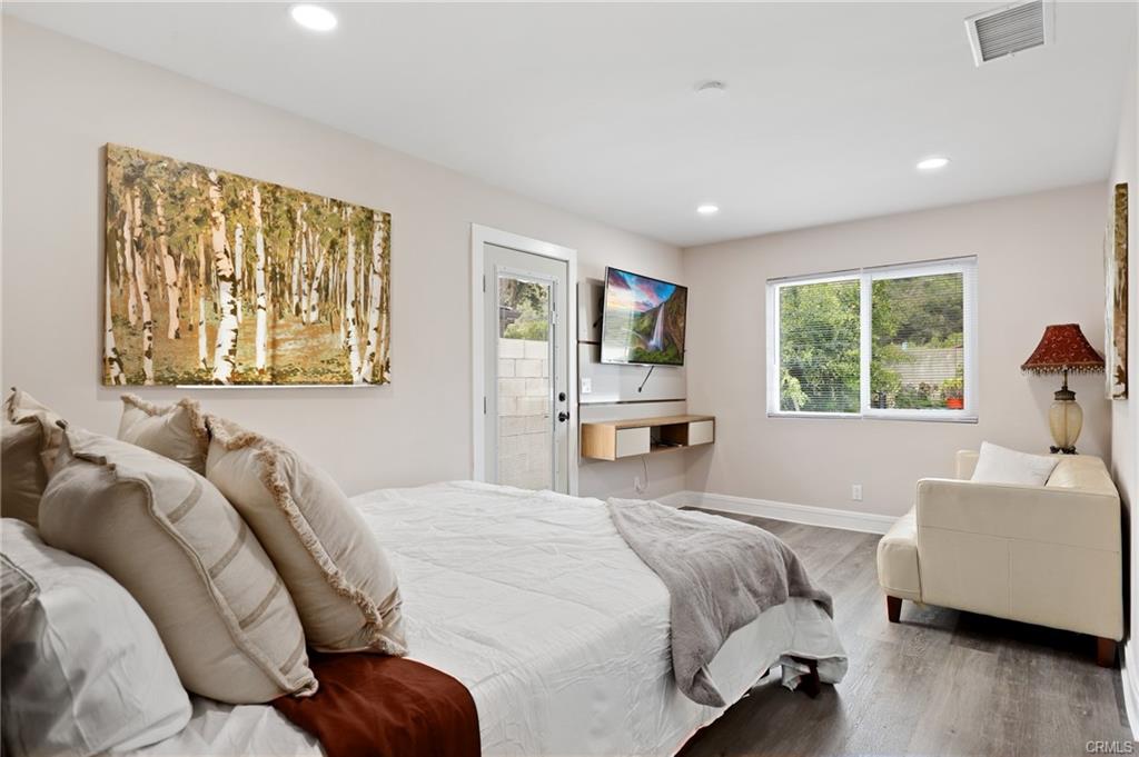 20356 Laguna Canyon Rd, photograph 18 of 56