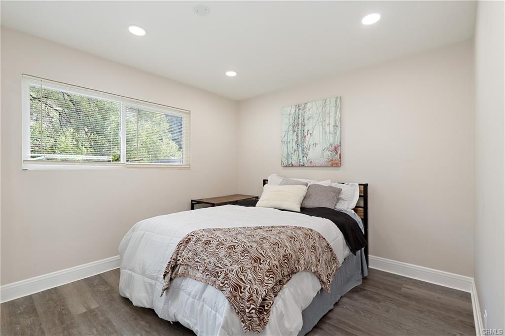 20356 Laguna Canyon Rd, photograph 23 of 56