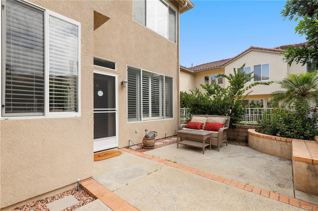 27541 Caesars Pl, photograph 34 of 48