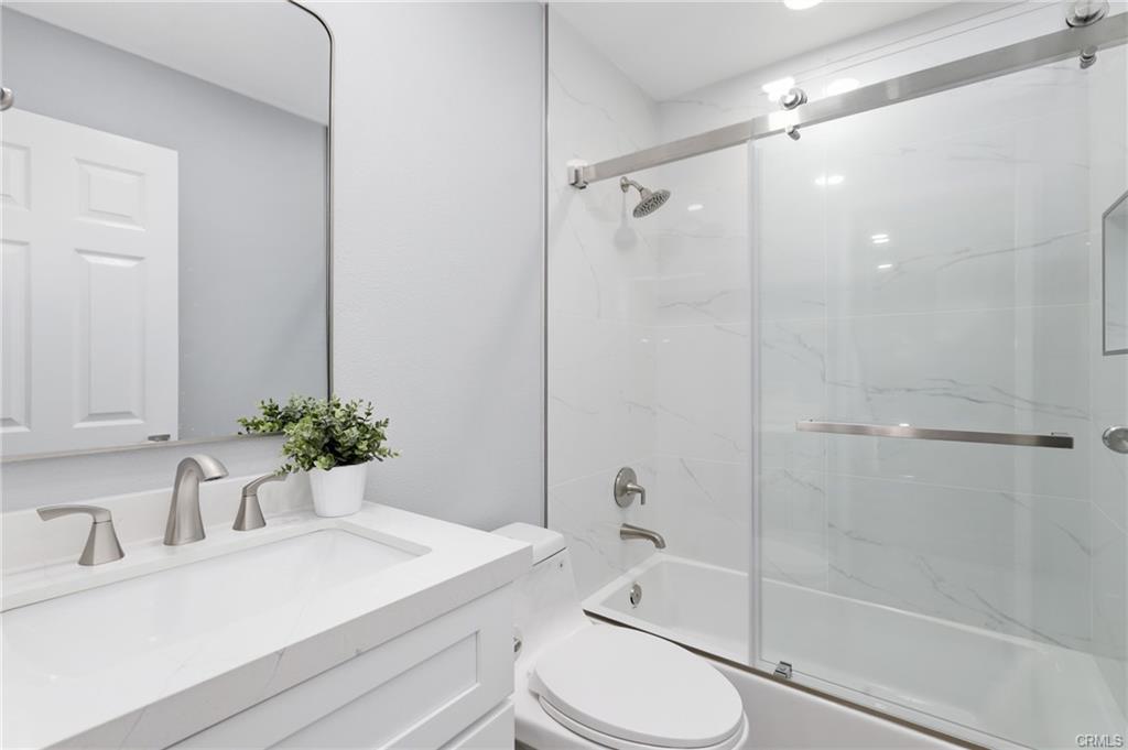 28815 El Adolfo, photograph 17 of 50