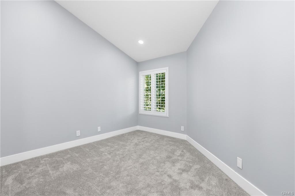 28815 El Adolfo, photograph 25 of 50