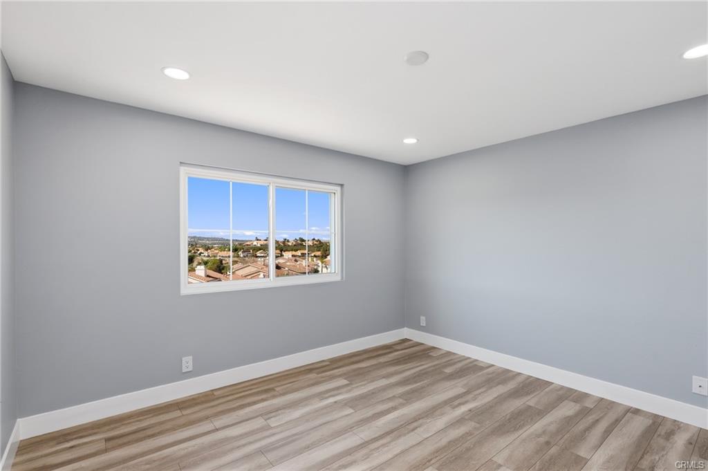 28815 El Adolfo, photograph 29 of 50