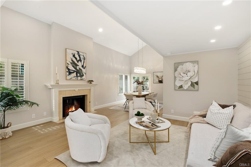 29 Orangegrove #1, photograph 2 of 60