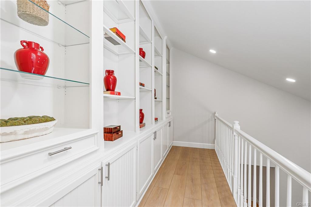 29 Orangegrove #1, photograph 26 of 60