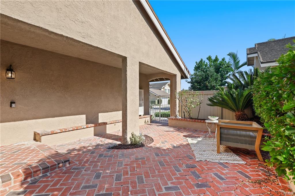 29 Orangegrove #1, photograph 48 of 60