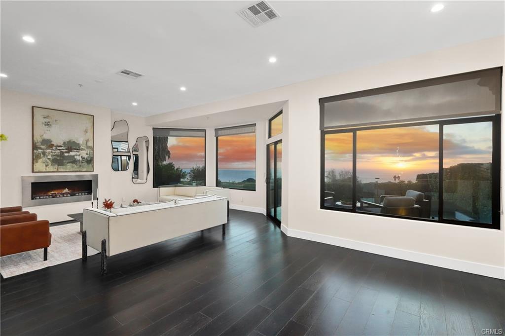 30502 Palos Verdes Drive West, photograph 5 of 63