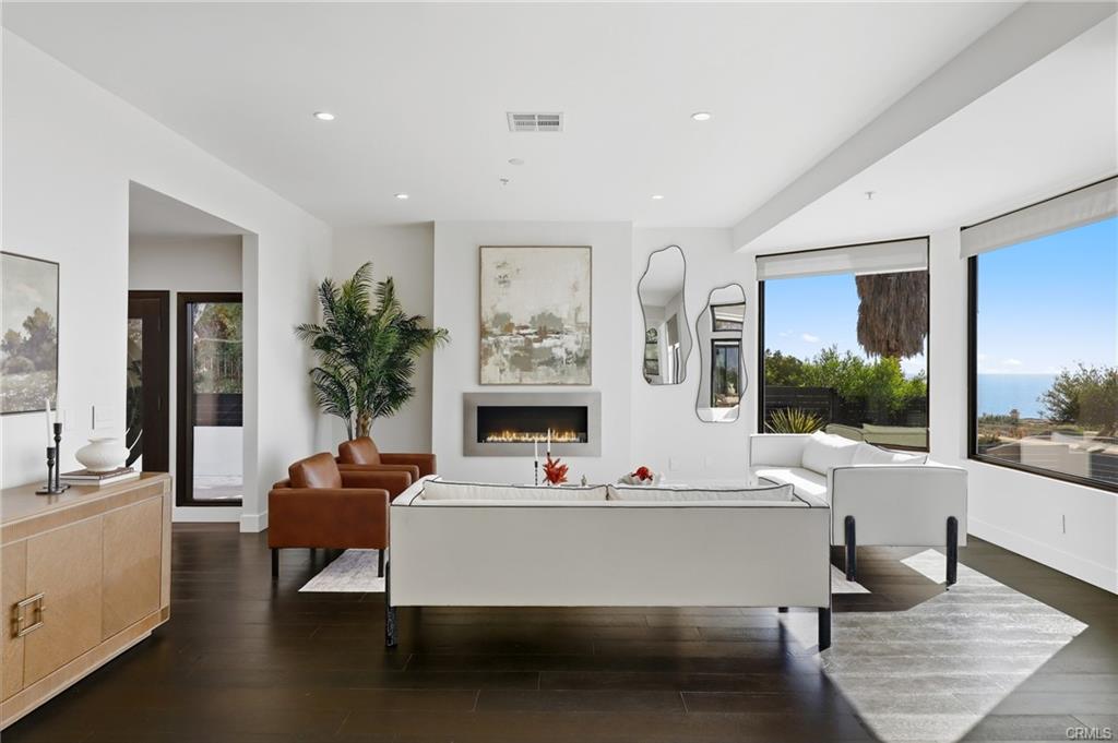30502 Palos Verdes Drive West, photograph 6 of 63