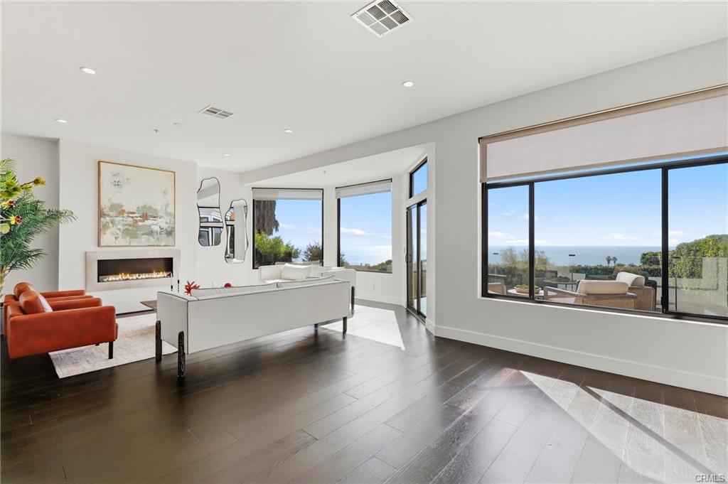 30502 Palos Verdes Drive West, photograph 7 of 63