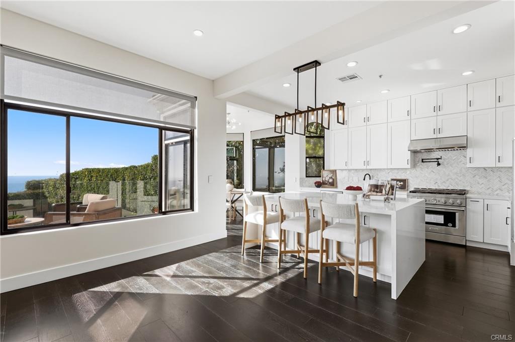 30502 Palos Verdes Drive West, photograph 15 of 63