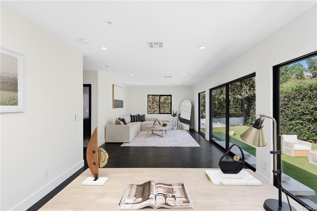 30502 Palos Verdes Drive West, photograph 25 of 63