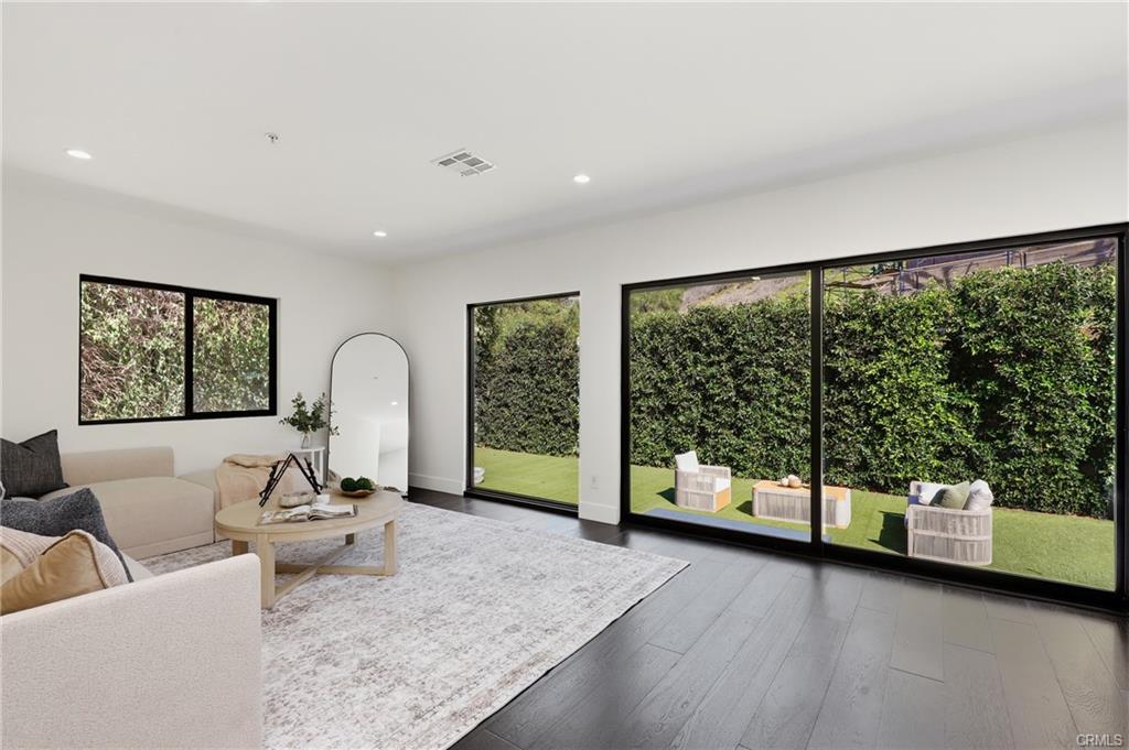 30502 Palos Verdes Drive West, photograph 28 of 63