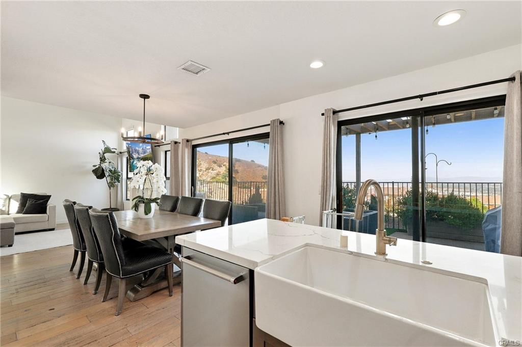 6203 East Twin Peak Circle, photograph 14 of 60